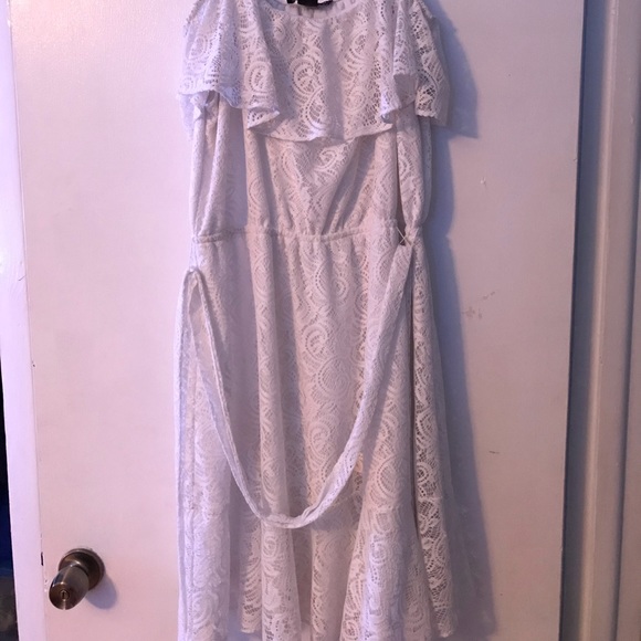 Jessica Howard size 18 off shoulder lace dress - Picture 2 of 3